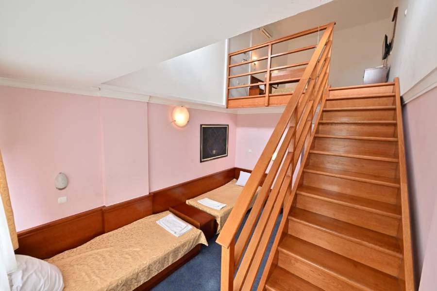 Hotel Norcev Grgetek Esterno foto