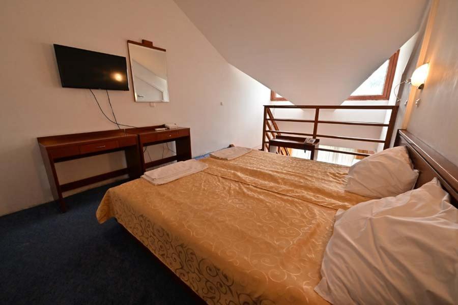 Hotel Norcev Grgetek Esterno foto