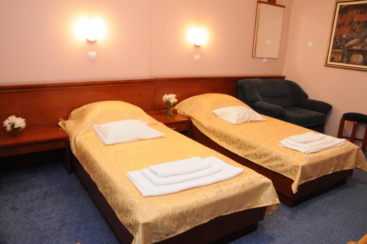 Hotel Norcev Grgetek Esterno foto